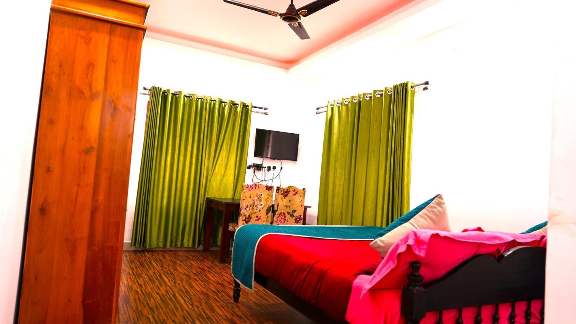 Arabian Nights Munnar Villa Exterior photo